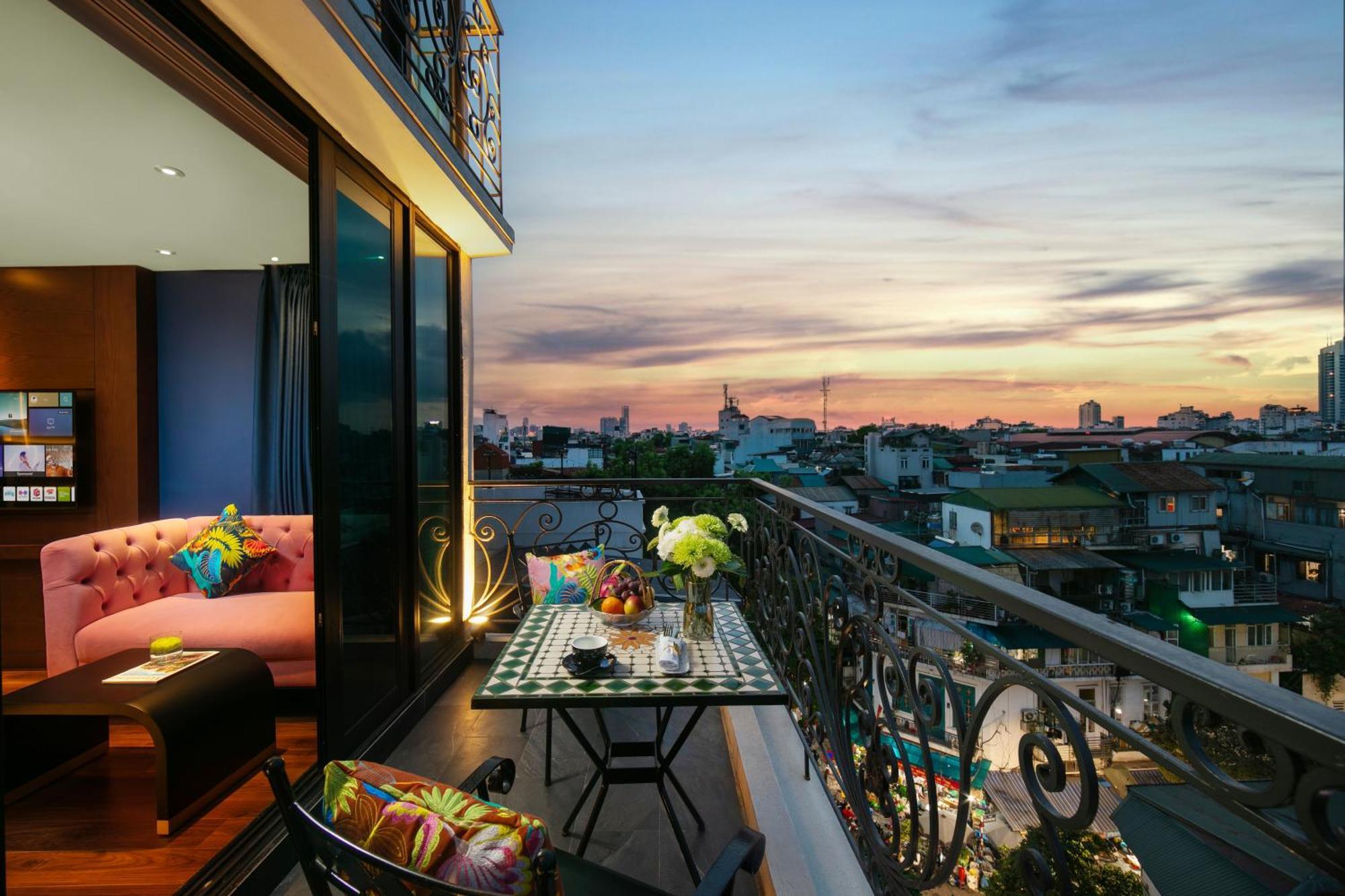 Aurora Central Hanoi Hotel Экстерьер фото