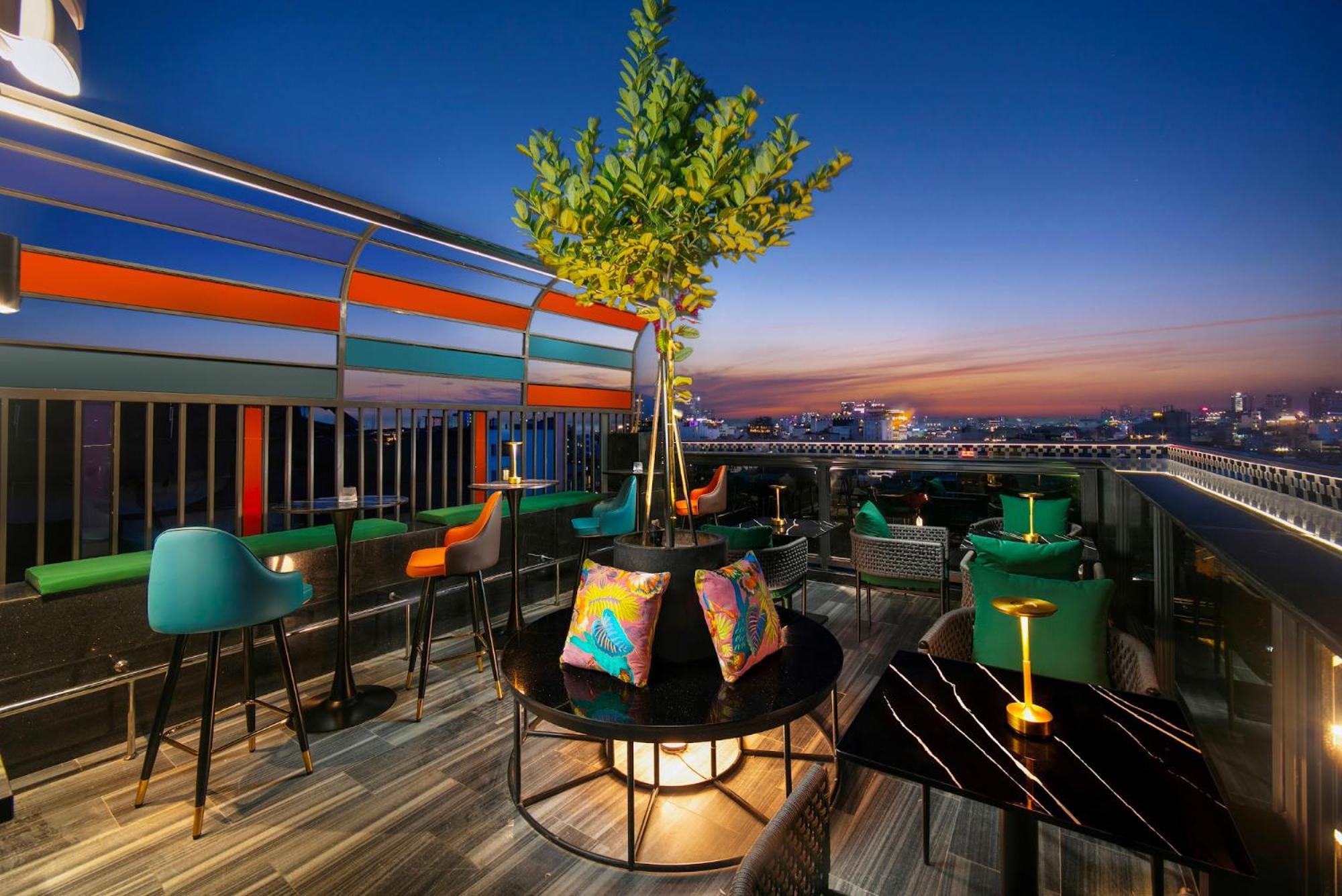 Aurora Central Hanoi Hotel Экстерьер фото