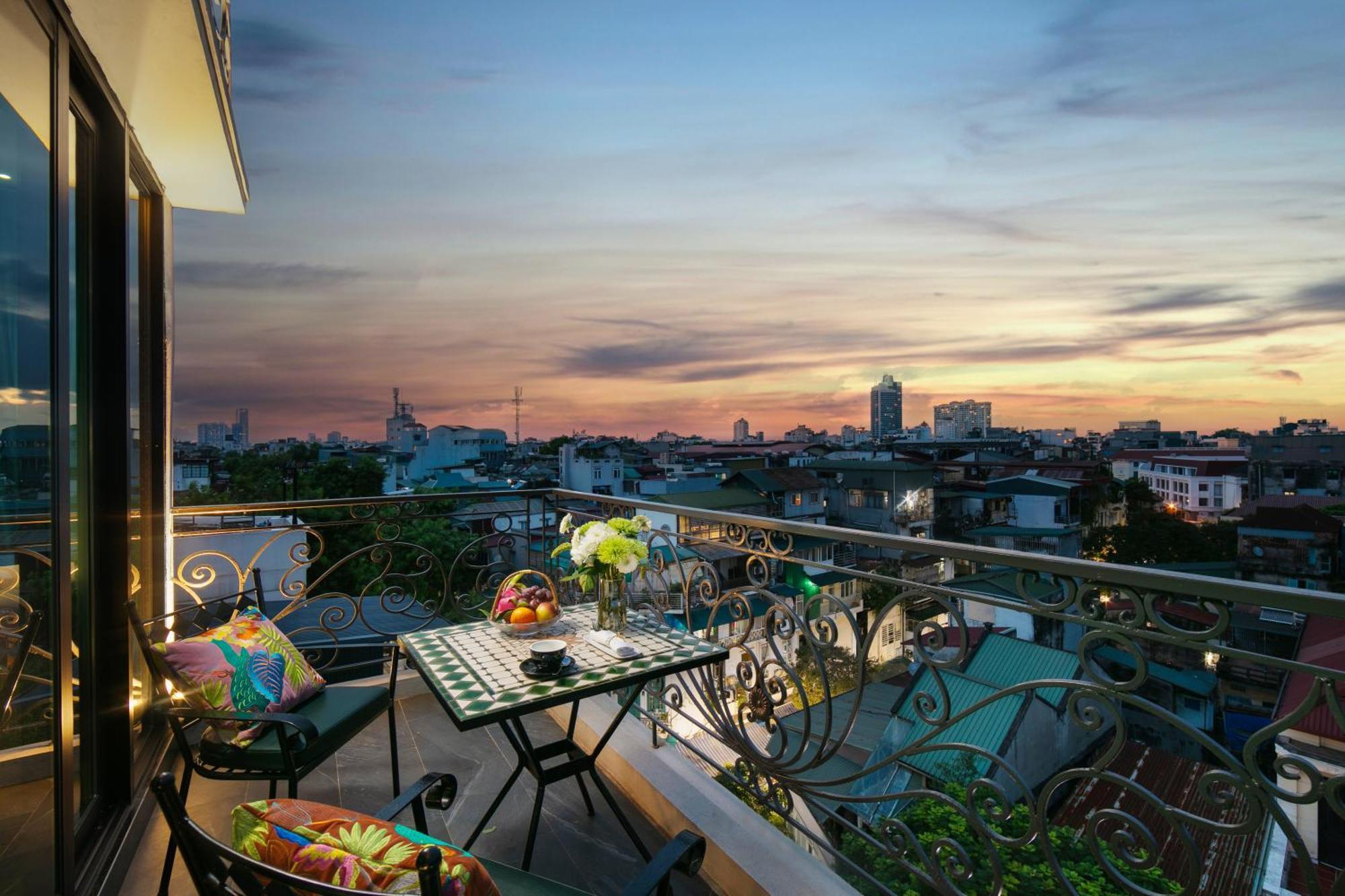 Aurora Central Hanoi Hotel Экстерьер фото
