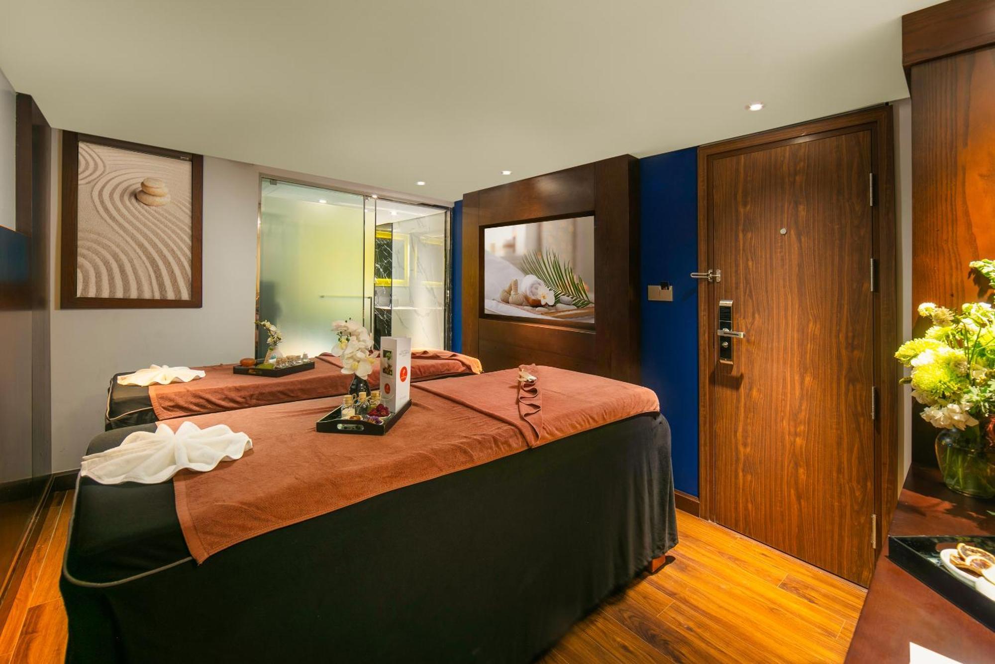 Aurora Central Hanoi Hotel Экстерьер фото