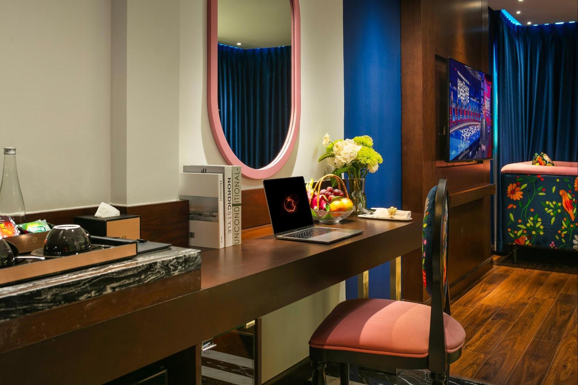 Aurora Central Hanoi Hotel Экстерьер фото