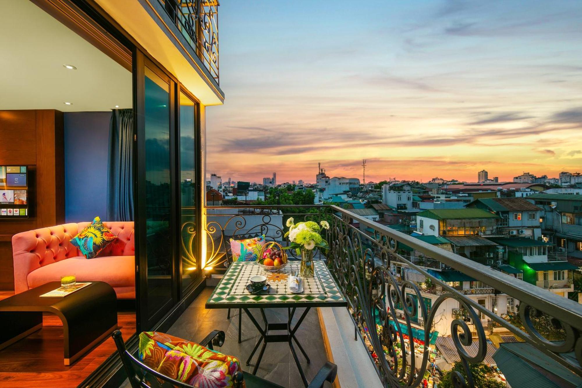 Aurora Central Hanoi Hotel Экстерьер фото