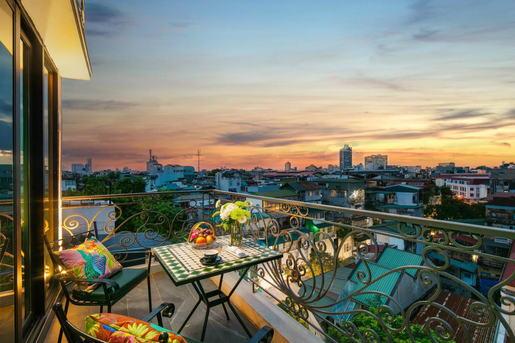Aurora Central Hanoi Hotel Экстерьер фото